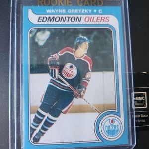 Wayne Gretzky Rookie Card